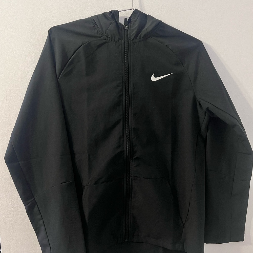 Black Nike Jacket (BRAND NEW)